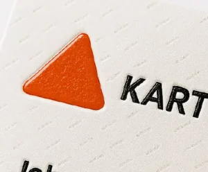 Kabartma Laklı Kartvizit